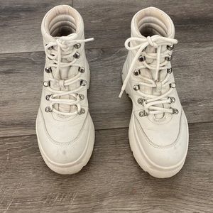 Steve Madden White Husky Platform Boots 8